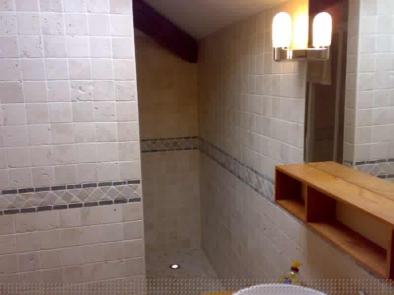 tarn gite bathroom 2.jpg